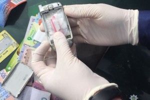 У Луцьку поліцейські викрили та затримали наркоторговця
