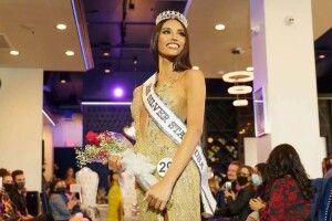 У США вперше в історії конкурс краси виграла жінка-трансгендер