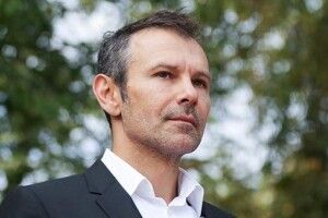 «Заберемо силою»: Вакарчук закликав до змін в країні