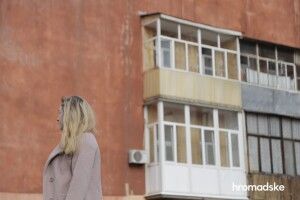 «Дізналася, що хлопчик помер, і не могла прийти до тями». Клініка недоплатила сурогатній матері 