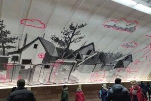 Донецький аеропорт і дитячі мрії: як у метро Києва завершують масштабний мурал