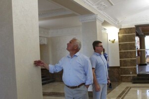 У Нововолинську ремонтують палац культури