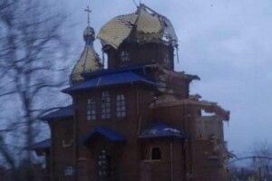 Окупанти зруйнували або пошкодили вже 59 храмів, в тому числі і церкву у Волновасі, яку будували волиняни (Фото)
