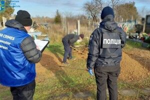 Росіяни розстріляли на подвір’ї, бо зробила зауваження: на Херсонщині ексгумували тіло 56-річної жінки