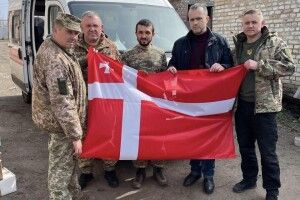 Волиняни завезли 53-му батальйону Волинської ТрО авто швидкої допомоги із необхідним начинням