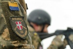 Волинська тероборона знищила відразу два ворожих БТР-82А 