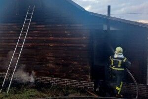 Грубка підвела: у селі біля Луцька спалахнула будівля