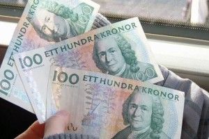 Швеція знову повертає в обіг готівкові гроші