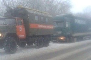 Рятувальники дістали з кювету три автомобілі