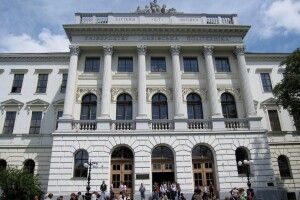 Викладач «Львівської політехніки» влаштував контрольну, де показували порно