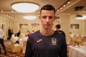 Півзахисник збірної України Дмитро Іванисеня зібрався святкувати Новий рік... в окупованому Донецьку