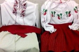 Учнів шкільного оркестру одягнули в новенькі вишиванки