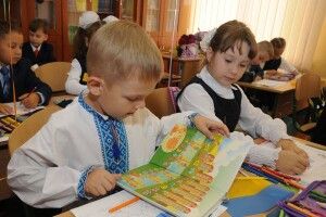 Першачкам обіцяють надрукувати понад чотири мільйони підручників