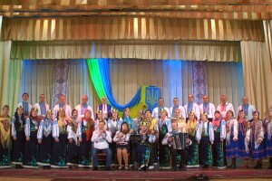 Горохівська «Освітянка» колядує заради миру України (Відео)