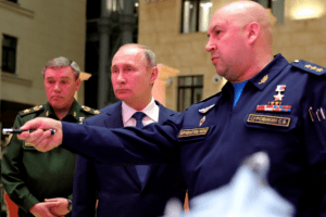 В оточенні путіна хочуть його смерті, але самі не здатні його усунути, – російський політик
