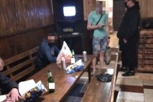 Поліцейські Рівного викрили незаконну роботу лазень під час карантину