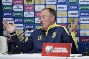 Керманич збірної України Олександр Петраков про завтрашніх суперників-французів: «Такі ж люди, як і ми, хіба що жаб їдять...»