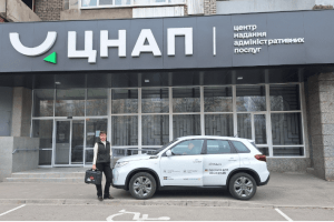 ЦНАП приїде додому: три громади Волині отримали мобільні цифрові валізи