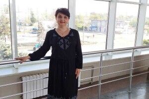 «Мирные, идите на**й»: начальниця вокзалу Маріуполя розповіла, як орки нищать місто
