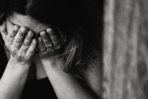 У Херсонській області окупанти зґвалтували 16-річну вагітну дівчину та 78-річну бабусю
