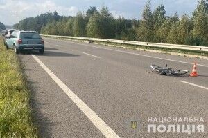 На Волині авто збило 60-річного велосипедиста
