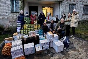 Волонтери з Німеччини привезли на Волинь гуманітарну допомогу (Фото)