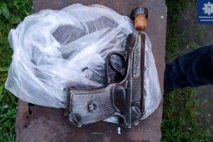 На Волині чоловік увірвався до школи та вимагав у вчителів гроші