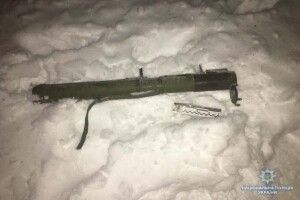 У Києві невідомий із гранатомета обстріляв будівлю ресторану