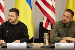 Видання Politico: «Єрмак дає готові рішення Зеленському»