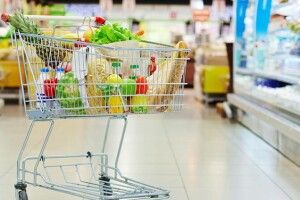 Українцям розповіли, які висоти підкорять ціни на харчі