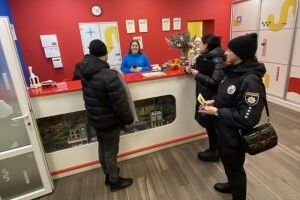 У Луцьку відбувся пошуковий рейд прихильників зарплати «у конвертах»