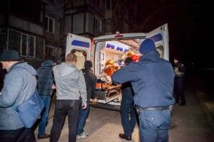 У Дніпрі підірвали квартиру поліцейської: господиню поранено