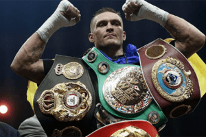 Усик відмовився від чемпіонського пояса і бою з росіянином
