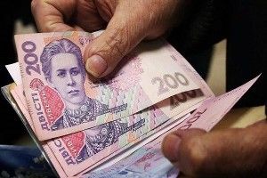 Шахрайка видурила у рівненської пенсіонерки 21 тисячу гривень