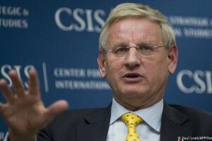 Карл Більд застеріг Зеленського від шляху Януковича