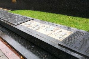 На луцькому «Меморіалі Вічної Слави» вкрали плиту