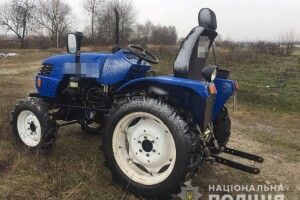Парубок викрав трактора, аби встигнути на чаркування у сусіднє село