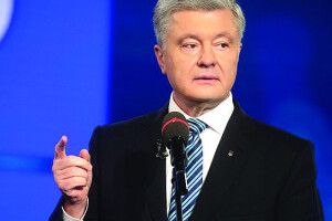 «Влада живе в паралельному світі», – Порошенко про боротьбу з коронавірусом