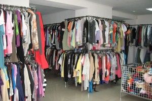 У Львові підірвали магазин вживаного одягу