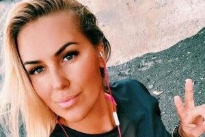 Герой України Яна Клочкова переїхала в окупований Крим і мовчить про війну