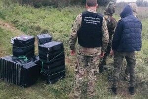 Спроба пачкарів перекинути сигарети до Польщі зазнала провалу