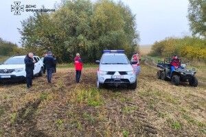 На Івано-Франківщині троє людей зникли у лісі