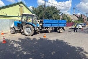 Намагався уникнути зіткнення: у Рівному водій трактора збив 16-річного пішохода