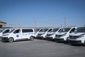 Франція передала Україні 21 машину швидкої допомоги