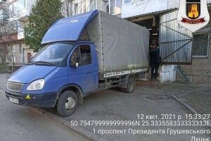 У Луцьку штрафують горе-паркувальників (Фото)