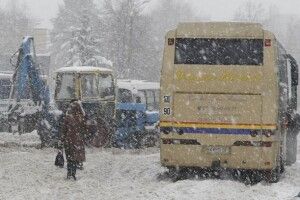 На Рівненщині готуються зупинити маршрутки та шкільні автобуси