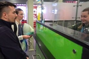 Десятимільйонним пасажиром «Борисполя» у цьому році стала одеситка  (відео)
