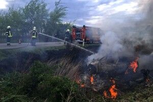 На Волині авто злетіло в кювет і загорілося