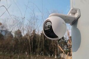 На Поліссі злодій намагався втопити камеру відеоспостереження, яка зафільмувала його крадіжку