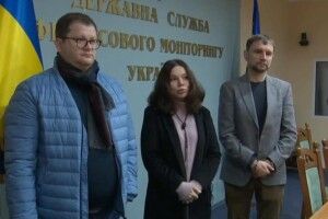 У Держфінмоніторингу не можуть пояснити, на підставі чого накладені незаконні санкції проти Порошенка 